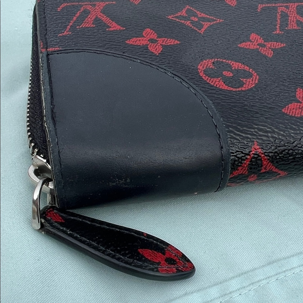 Louis Vuitton Black and Red Monogram Infrarouge Zippy Wallet - Picture 4 of 11